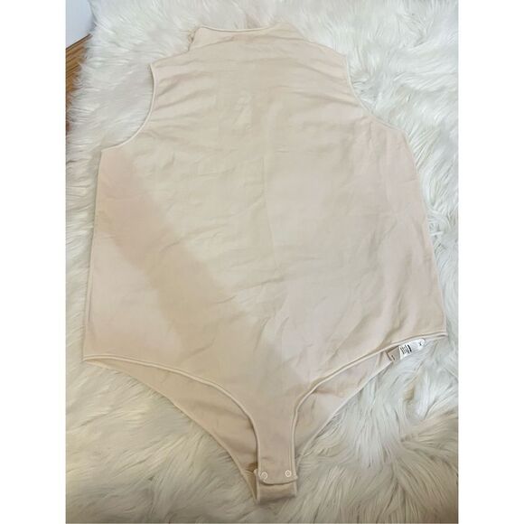 Skims Essential Mock Neck Sleeveless Bodysuit Sandstone 4/5x - Picture 4 of 6